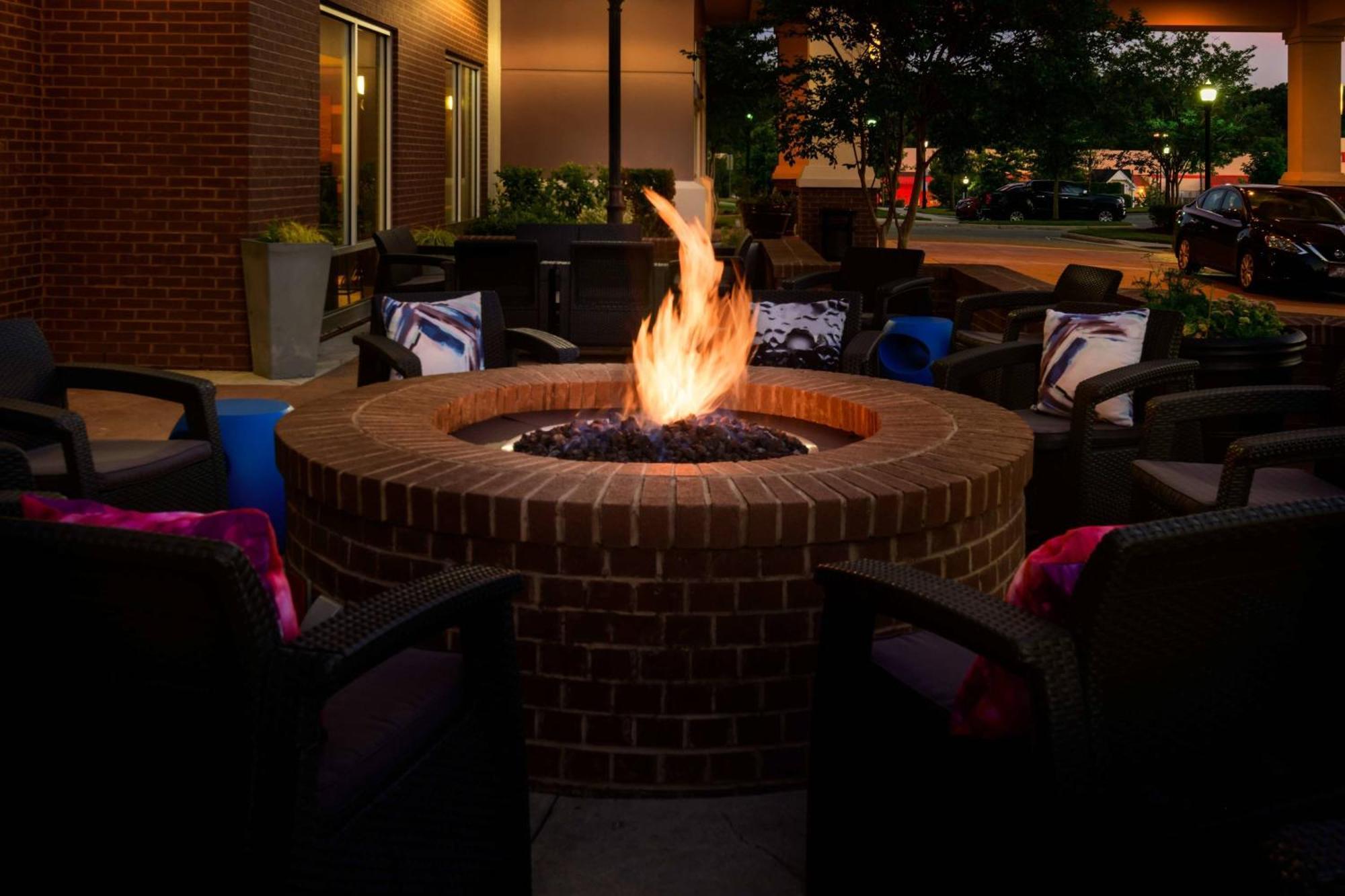 Springhill Suites Durham Chapel Hill Exterior foto